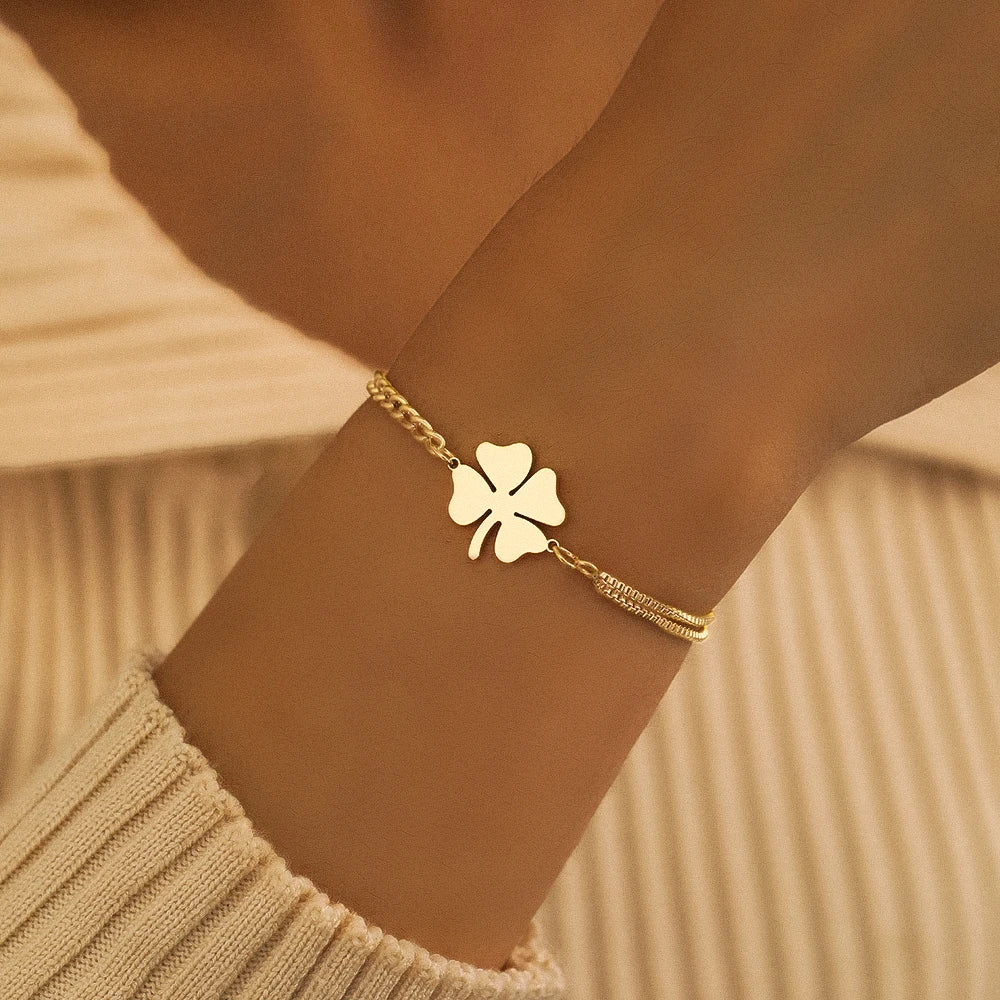The Unfading Clover Bracelet