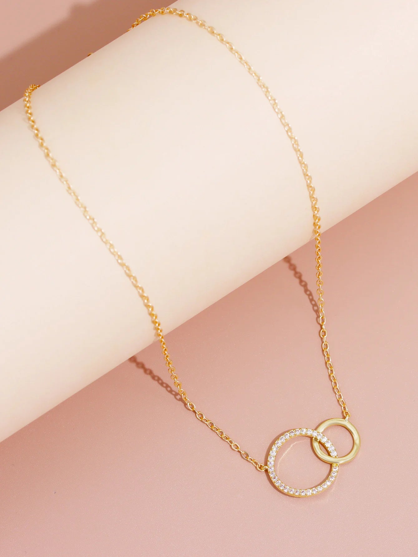 The Interlocking Circles Necklace