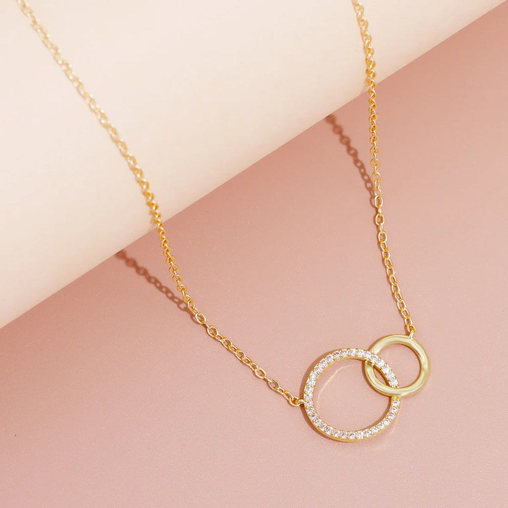 The Interlocking Circles Necklace
