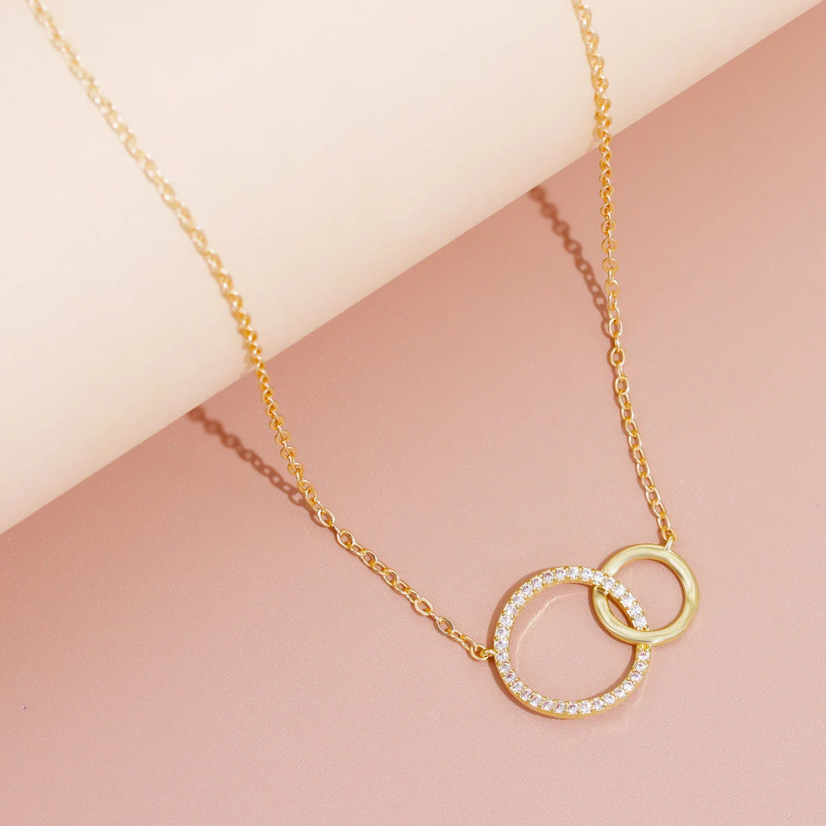 The Interlocking Circles Necklace